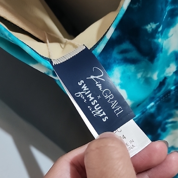 Stylish Blue Tie-Dye Tank Top - Picture 2 of 5